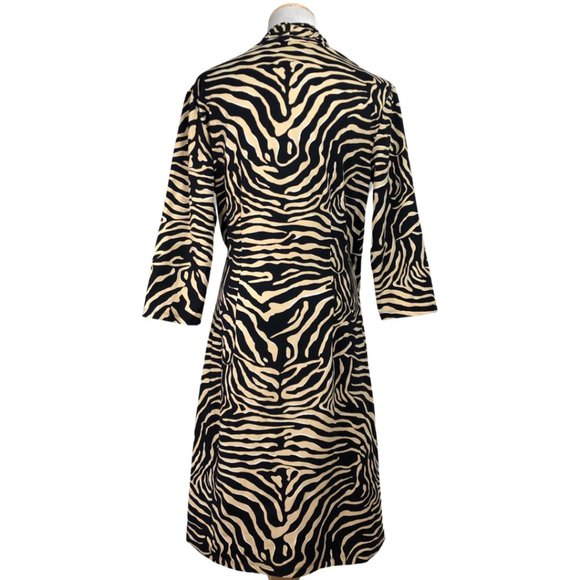 J McLaughlin Tiger Print Dress NWT 3/4 Sleeve V Neck Wrap Stretch Knit $228 RV M - Picture 3 of 5